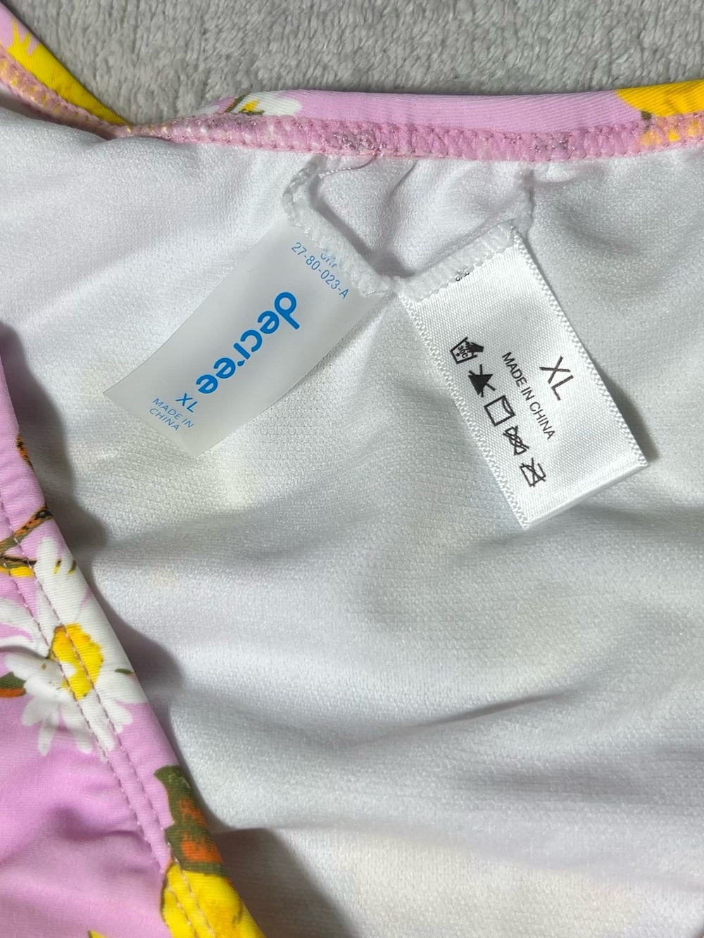 NWT!! Decree Women’s Pink Crop Top V Neck Front Drawstring Size XL. Retail $30 - Picture 6 of 8